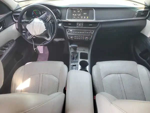 KNAGU4LE2J5021161 2018 KIA OPTIMA - Image 8