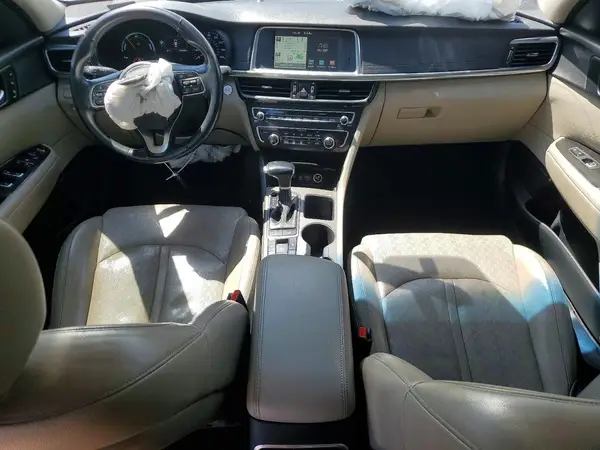 KNAGU4LE3H5012558 2017 KIA OPTIMA - Image 8