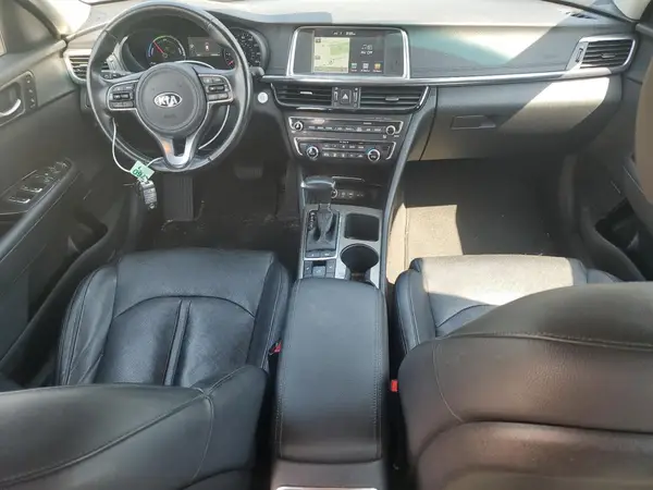 KNAGU4LE3H5018165 2017 KIA OPTIMA - Image 8