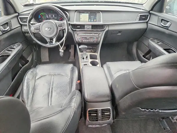 KNAGU4LE4H5010026 2017 KIA OPTIMA - Image 8