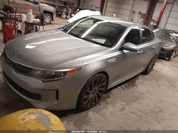 KNAGU4LE5H5014568 2017 KIA OPTIMA - Image 2