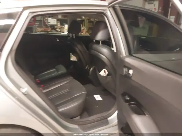 KNAGU4LE5H5014568 2017 KIA OPTIMA - Image 8