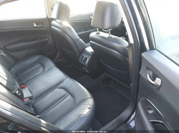 KNAGU4LE6H5010013 2017 KIA OPTIMA - Image 8