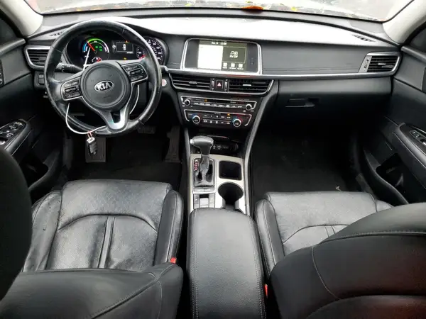 KNAGU4LE6H5017916 2017 KIA OPTIMA - Image 8