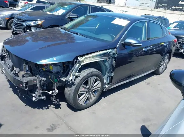 KNAGU4LE6J5020594 2018 KIA OPTIMA - Image 2