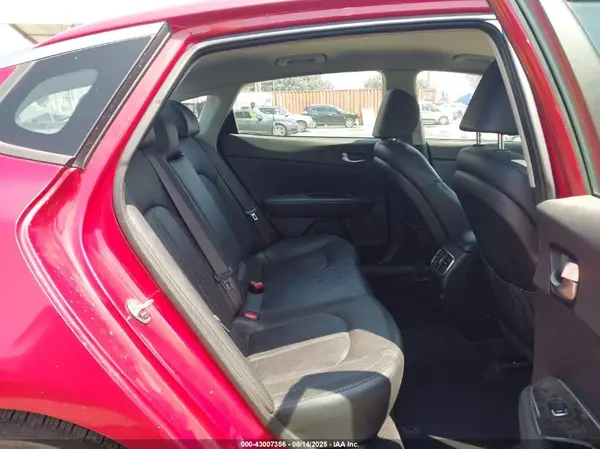 KNAGU4LE6J5022698 2018 KIA OPTIMA - Image 8
