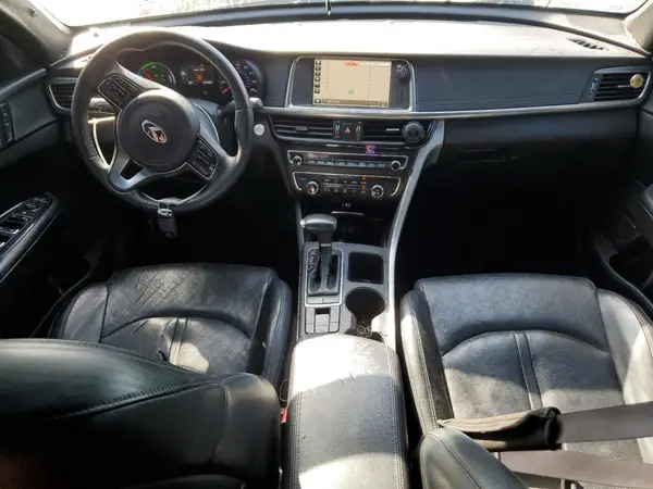 KNAGU4LE6J5024371 2018 KIA OPTIMA - Image 8