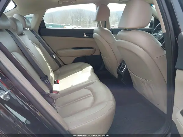 KNAGU4LE7H5012949 2017 KIA OPTIMA - Image 8