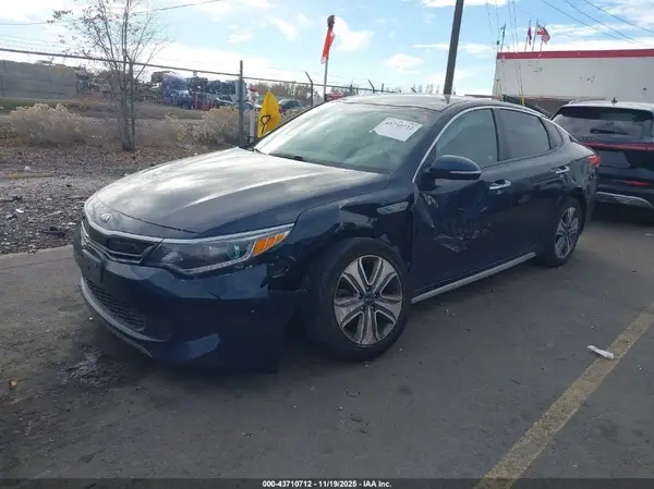 KNAGU4LE7J5023844 2018 KIA OPTIMA - Image 2