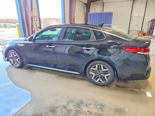 KNAGU4LE7L5044812 2020 KIA OPTIMA - Image 2