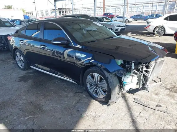 KNAGU4LE8H5013625 2017 KIA OPTIMA - Image 1