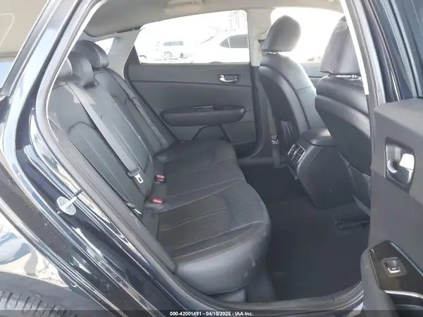 KNAGU4LE8H5013625 2017 KIA OPTIMA - Image 8