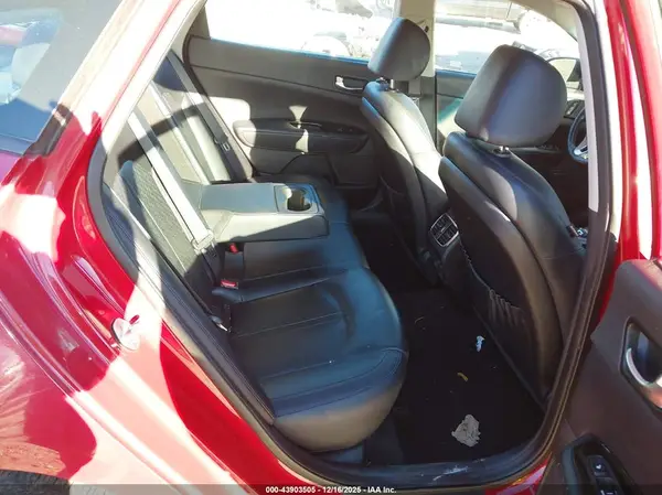 KNAGU4LE9H5009602 2017 KIA OPTIMA - Image 8