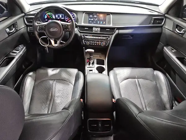 KNAGU4LE9H5013813 2017 KIA OPTIMA - Image 8