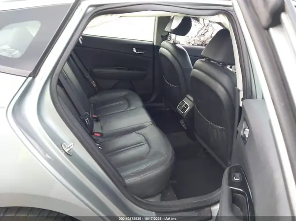 KNAGU4LEXH5012086 2017 KIA OPTIMA - Image 8
