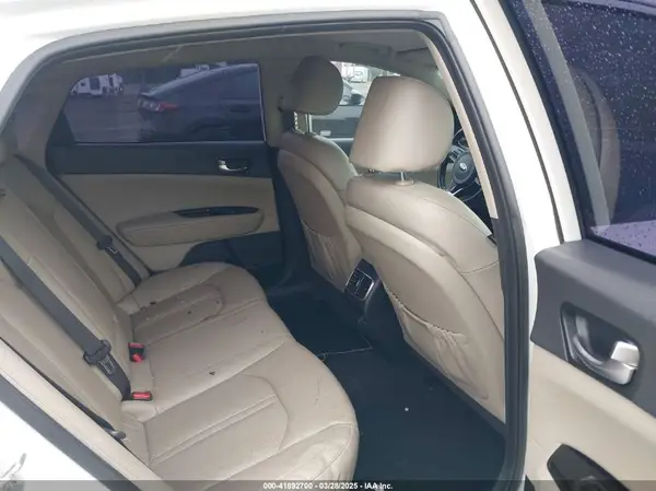 KNAGU4LEXH5016025 2017 KIA OPTIMA - Image 8