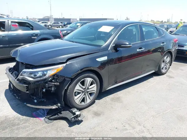KNAGU4LEXK5032104 2019 KIA OPTIMA - Image 2