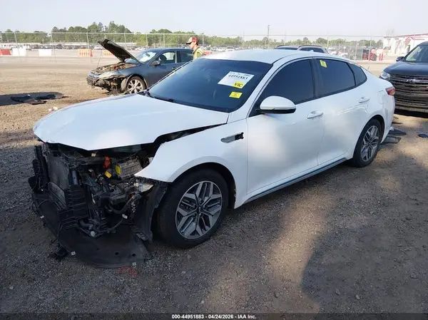 KNAGU4LEXL5037630 2020 KIA OPTIMA - Image 2