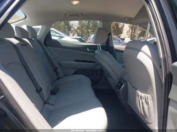KNAGV4LD1H5012966 2017 KIA OPTIMA - Image 8