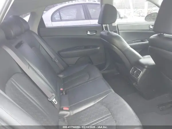 KNAGV4LD1H5013048 2017 KIA OPTIMA - Image 8