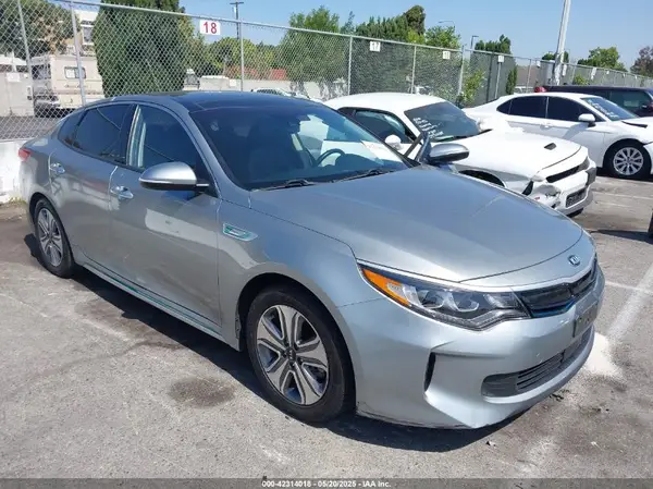 KNAGV4LD2J5022282 2018 KIA OPTIMA - Image 1