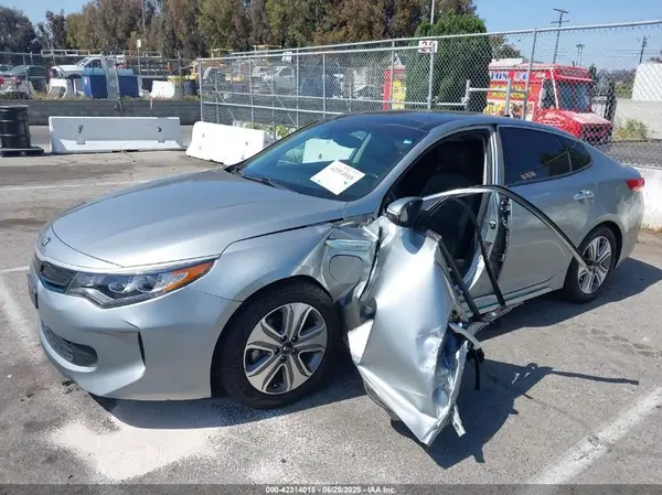 KNAGV4LD2J5022282 2018 KIA OPTIMA - Image 2