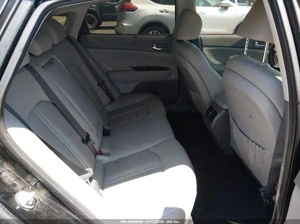 KNAGV4LD3H5009471 2017 KIA OPTIMA - Image 8