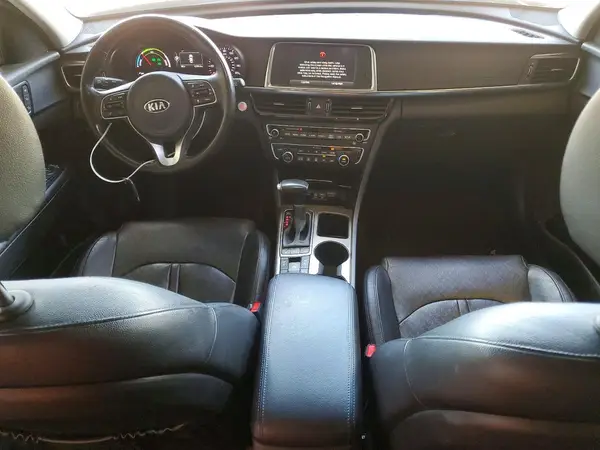 KNAGV4LD3H5011723 2017 KIA OPTIMA - Image 8