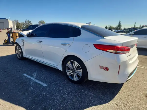 KNAGV4LD4J5022882 2018 KIA OPTIMA - Image 2