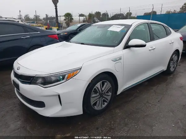 KNAGV4LD6J5022060 2018 KIA OPTIMA - Image 2
