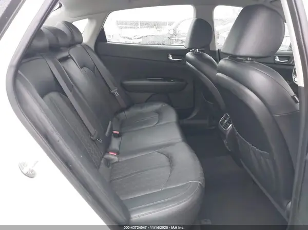 KNAGV4LD6J5022060 2018 KIA OPTIMA - Image 8