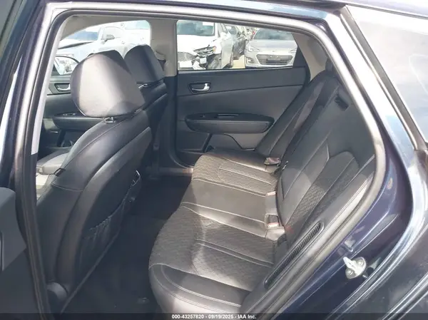 KNAGV4LD7J5022908 2018 KIA OPTIMA - Image 8