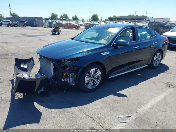 KNAGV4LD7J5025193 2018 KIA OPTIMA - Image 2