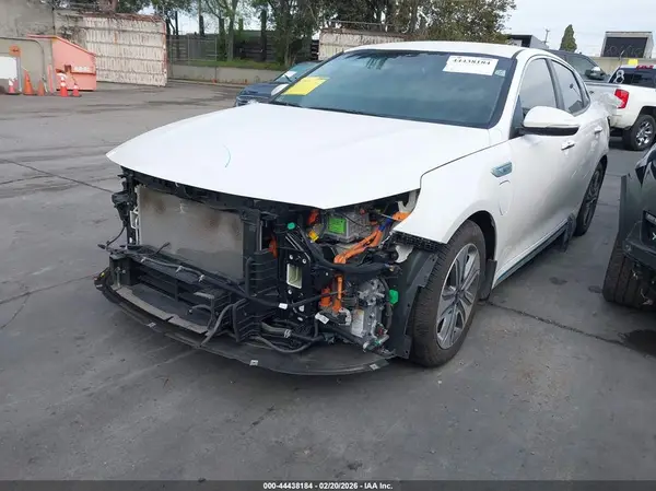 KNAGV4LD8H5011040 2017 KIA OPTIMA - Image 2