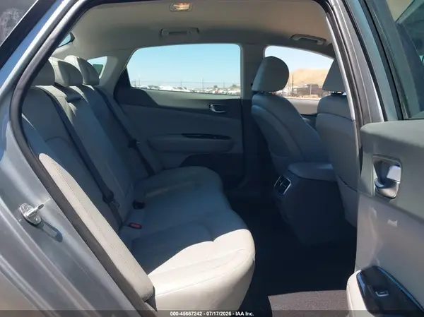 KNAGV4LDXH5012903 2017 KIA OPTIMA - Image 8