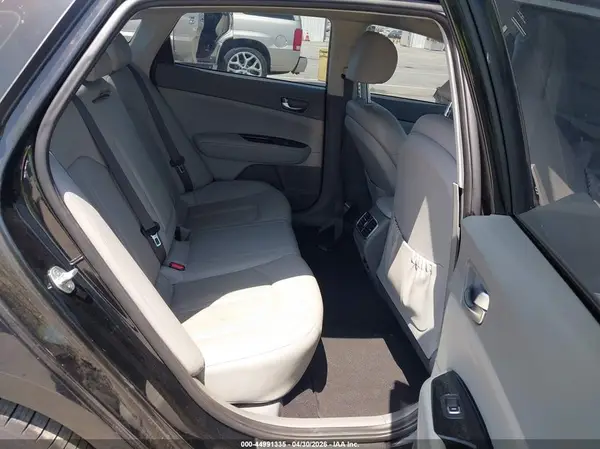 KNAGV4LDXH5013050 2017 KIA OPTIMA - Image 8