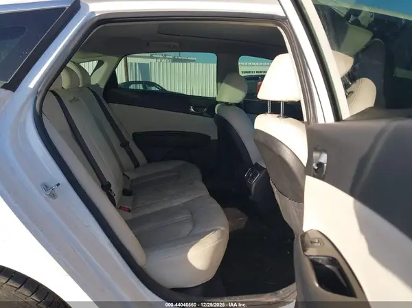KNAGV4LDXL5037082 2020 KIA OPTIMA - Image 8