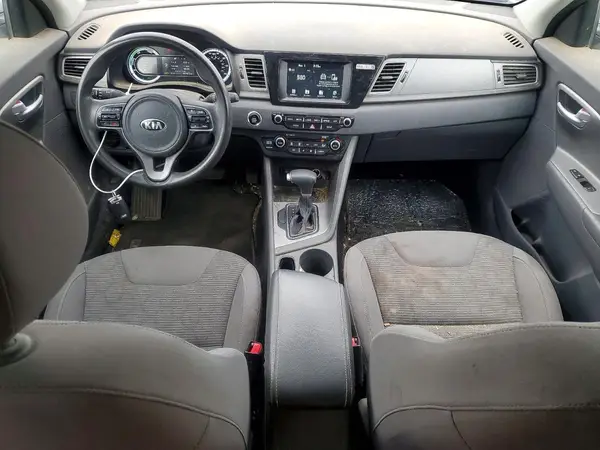 KNDCB3LC0H5044920 2017 KIA NIRO - Image 8