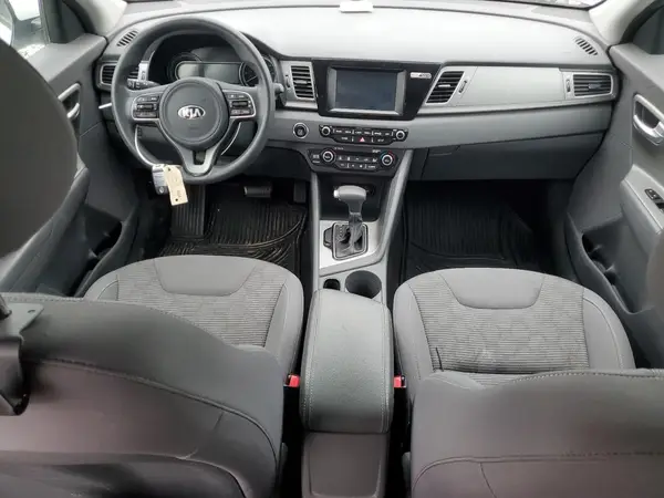 KNDCB3LC0H5048434 2017 KIA NIRO - Image 8