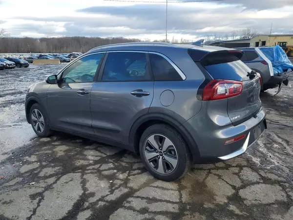 KNDCB3LC0H5049678 2017 KIA NIRO - Image 2