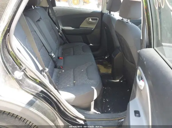 KNDCB3LC0H5049843 2017 KIA NIRO - Image 8