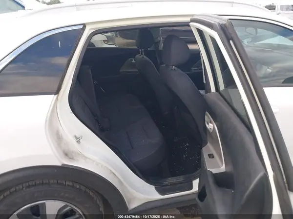 KNDCB3LC0H5052824 2017 KIA NIRO - Image 8