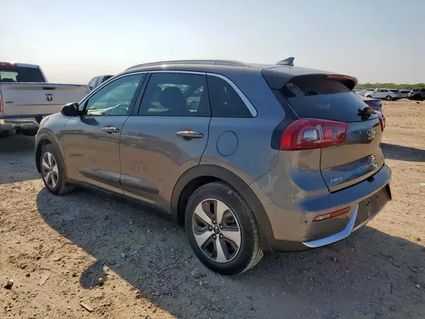 KNDCB3LC0H5053536 2017 KIA NIRO - Image 2