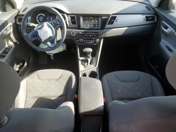 KNDCB3LC0H5057294 2017 KIA NIRO - Image 8