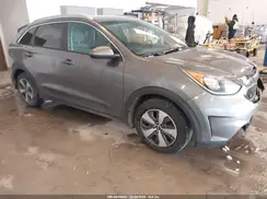 KNDCB3LC0H5062365 2017 KIA NIRO
