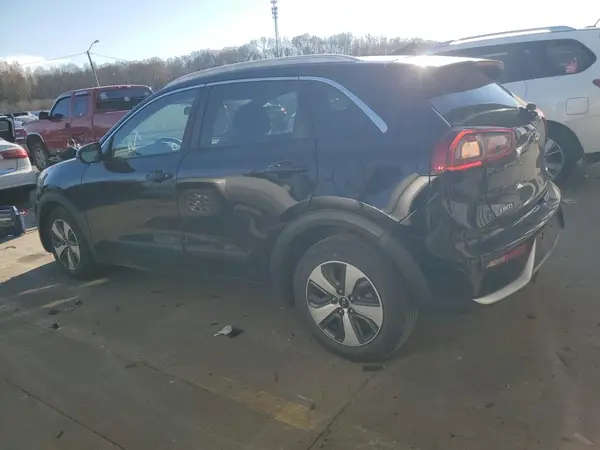 KNDCB3LC0H5065623 2017 KIA NIRO - Image 2