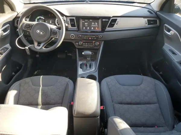 KNDCB3LC0H5065623 2017 KIA NIRO - Image 8