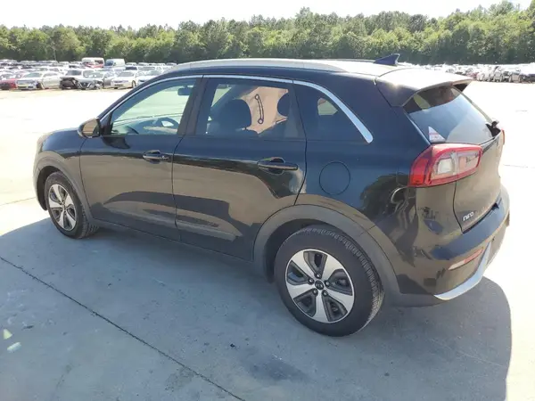 KNDCB3LC0H5066190 2017 KIA NIRO - Image 2