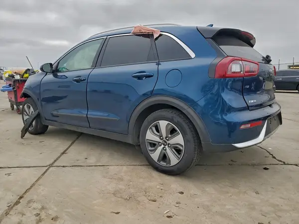 KNDCB3LC0H5067503 2017 KIA NIRO - Image 2