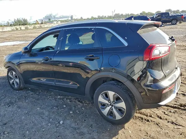 KNDCB3LC0H5072636 2017 KIA NIRO - Image 2